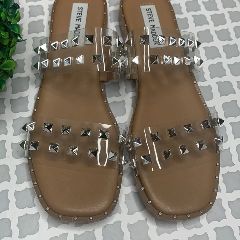 NWOT Steve‎ Madden clear studded sandals size 7